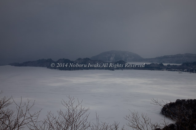 2012十和田湖全面凍結
